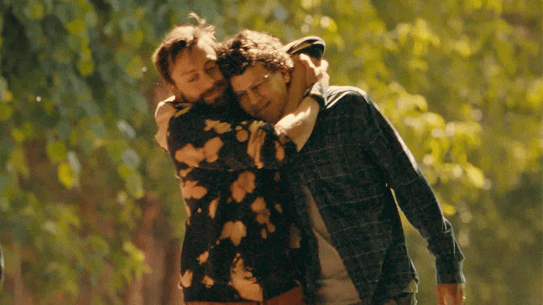 A Real Pain: The Weight of Grief and The Burden of Family&nbsp;Dynamics